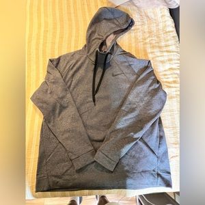 Nike Dri Fit Thermal Hoodie PREOWNED